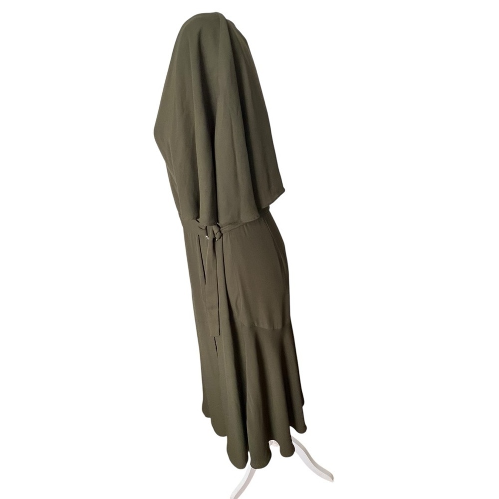 Fame and Partners Green Midi V-Neckline Wrap Dress in Size 8 - Picture 6 of 13